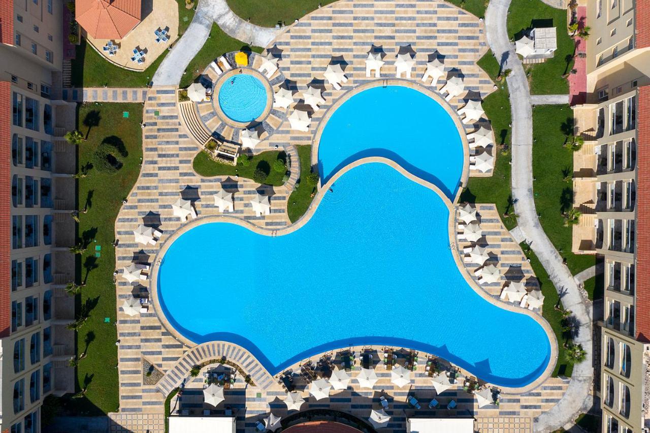 Rixos Alamein - Full Board Plus El-Alamein Eksteriør billede Aerial view of the pool