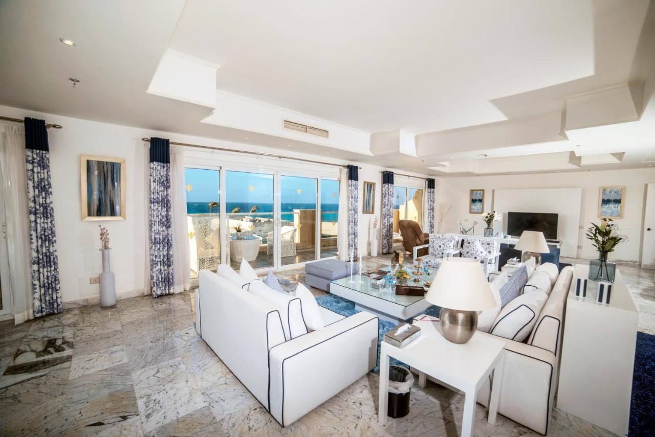 Rixos Alamein - Full Board Plus El-Alamein Eksteriør billede A living room in a private home